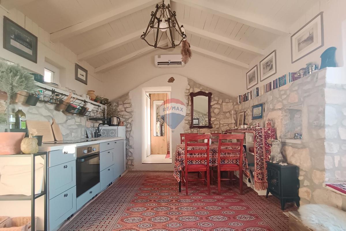 Casa Obrš, Mošćenička Draga, 78m2