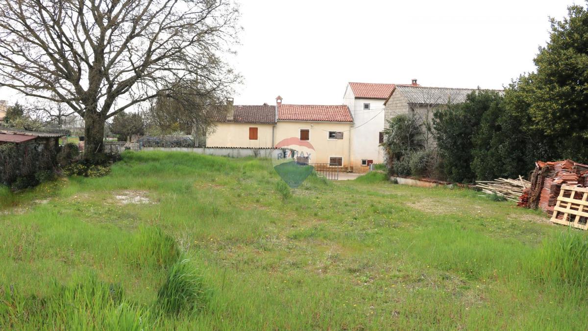 Terreno edificabile Kaštelir, Kaštelir-Labinci, 907m2