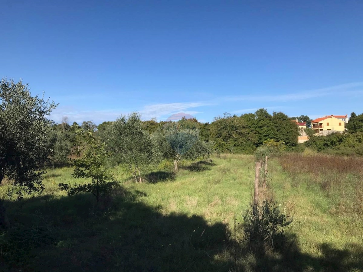 ISTRIA, EASTERN ISTRIA - Building plot 1650 m2