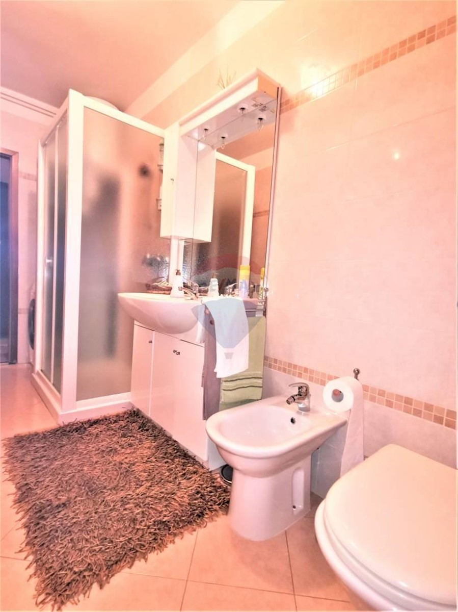 Villa Singola/Casa Vacanza Grožnjan, 280m2
