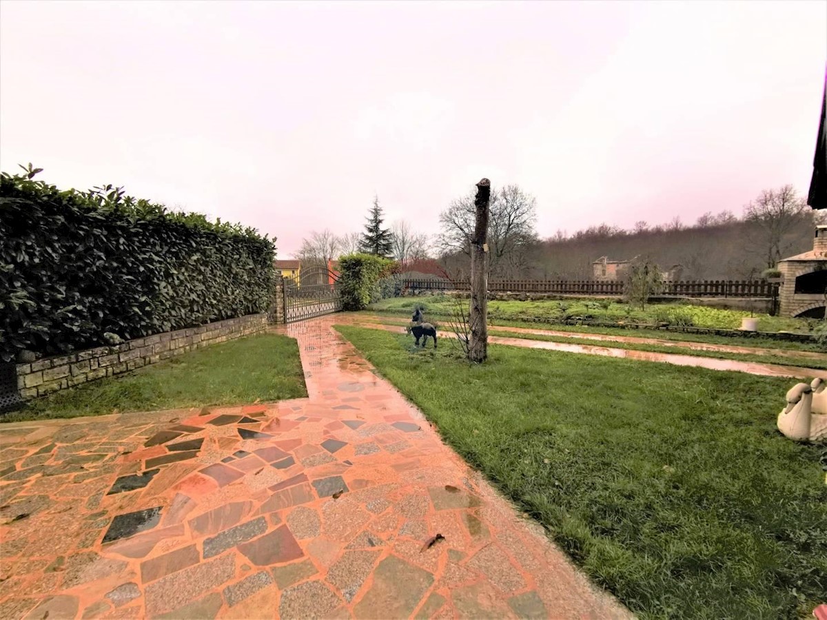 Villa Singola/Casa Vacanza Grožnjan, 280m2