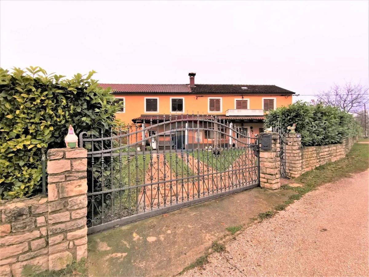 Villa Singola/Casa Vacanza Grožnjan, 280m2