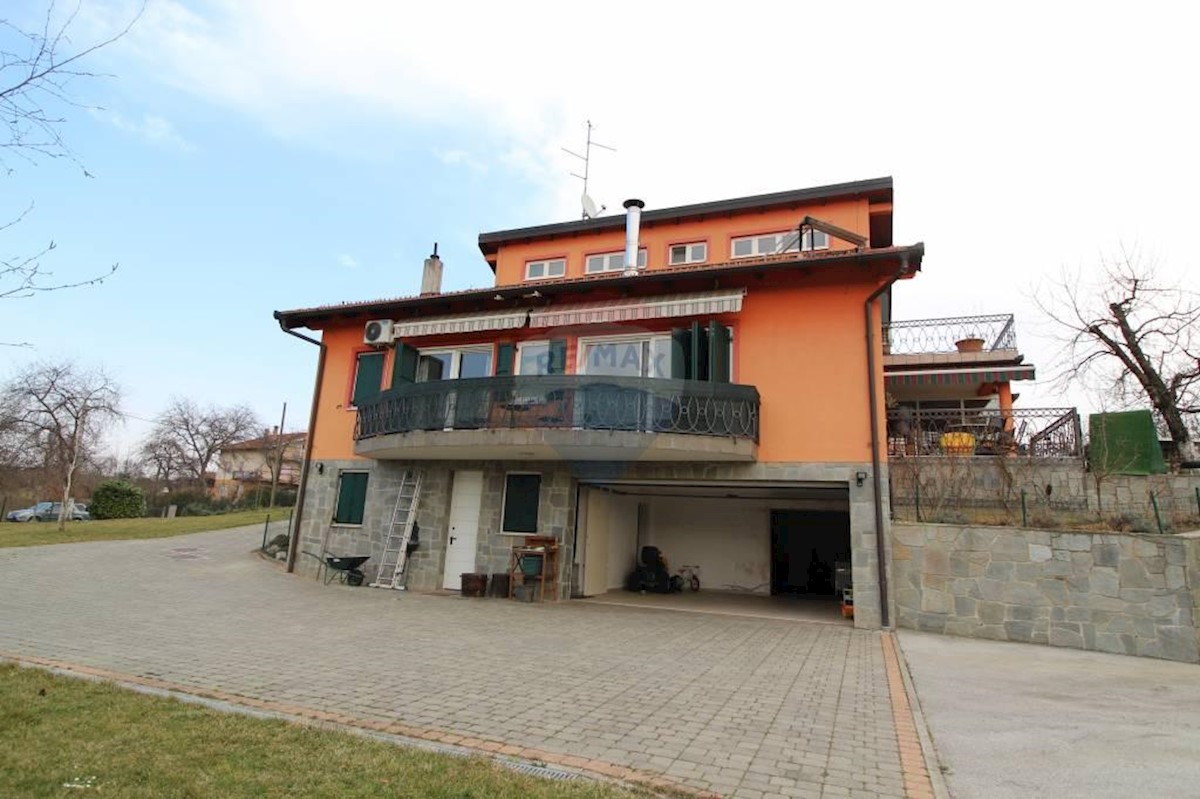 Villa Singola/Casa Vacanza Sesvetska sela, Sesvete, 340m2