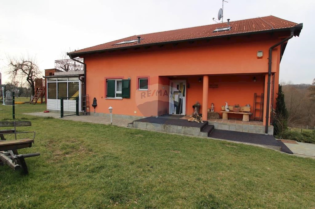 Villa Singola/Casa Vacanza Sesvetska sela, Sesvete, 340m2