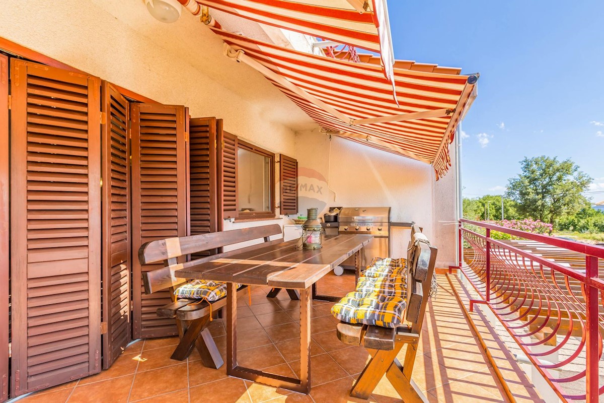 Villa Singola/Casa Vacanza Pinezići, Krk, 380m2