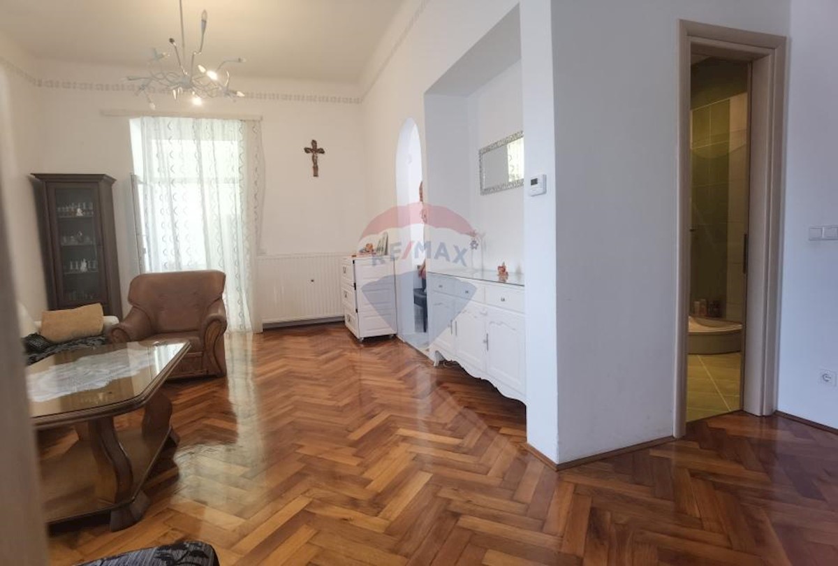 Appartamento Centar, Pula, 113,01m2