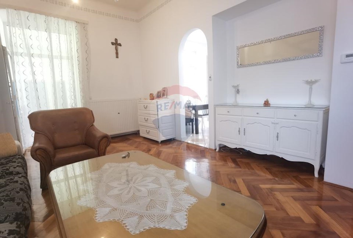 Appartamento Centar, Pula, 113,01m2