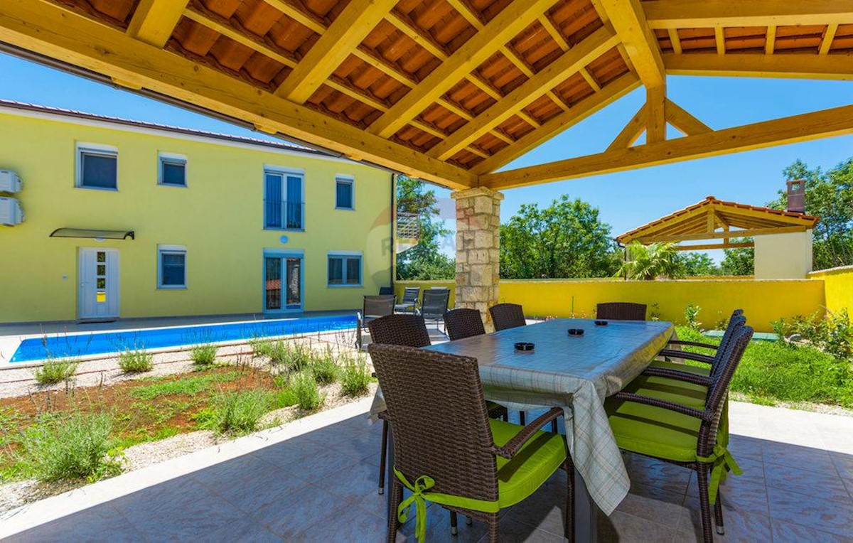 Villa Singola/Casa Vacanza Perci, Poreč, 288m2