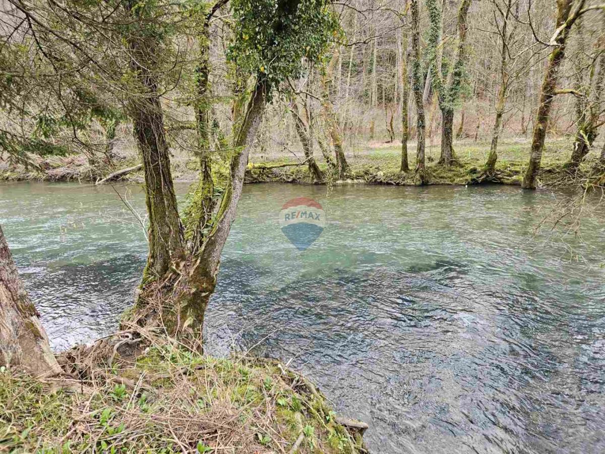 Terreno edificabile Brod na Kupi, Delnice, 1.571m2