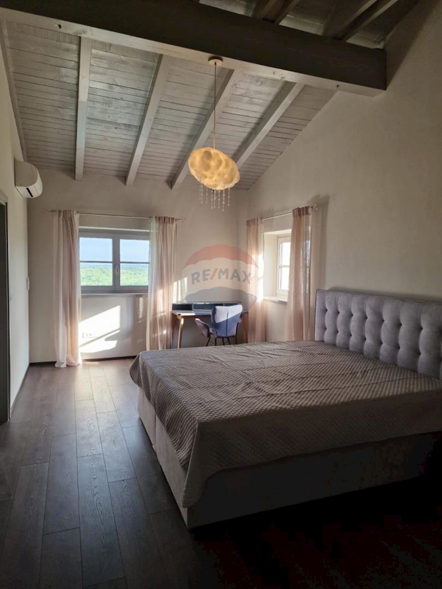 Casa Kaštelir, Kaštelir-Labinci, 210m2