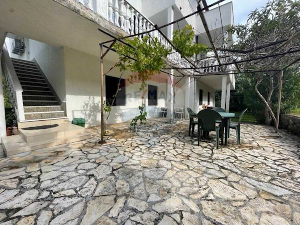 Casa Batomalj, Baška, 300m2