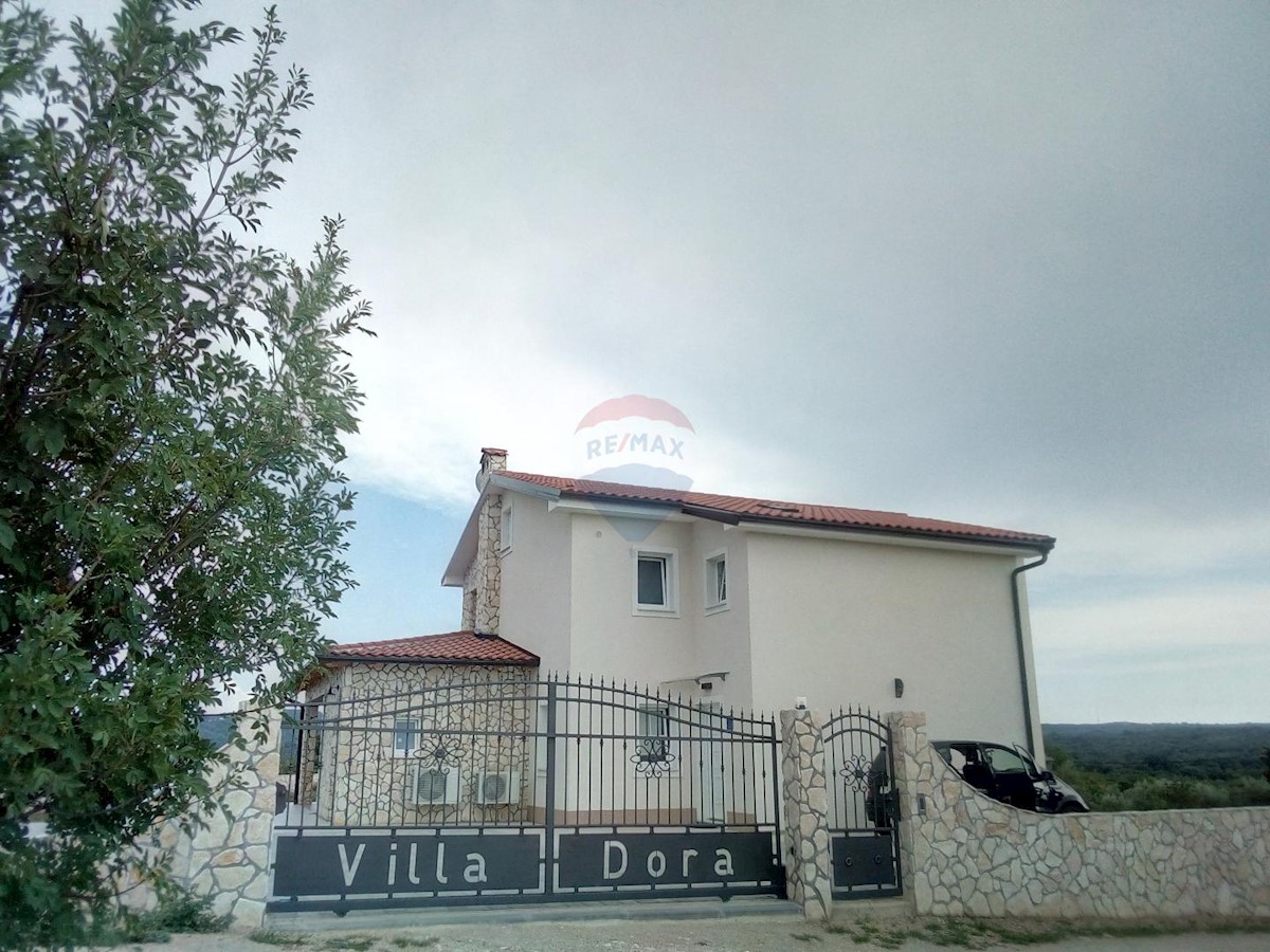 Casa Sužan, Dobrinj, 250m2