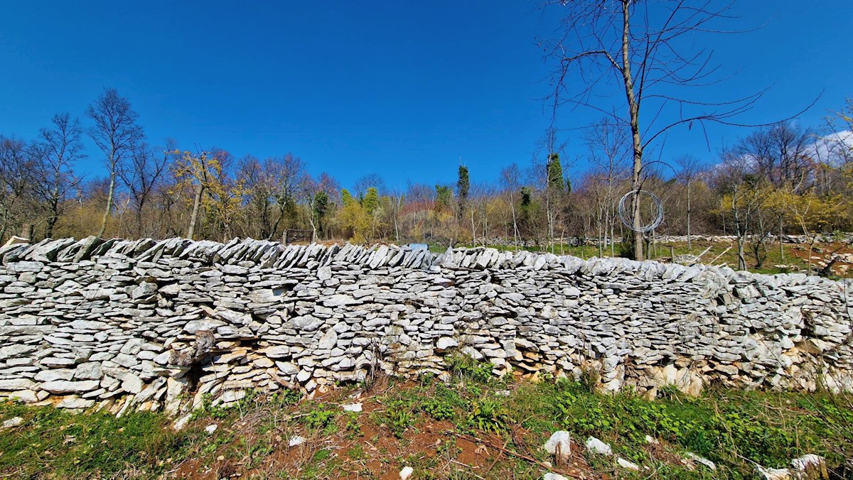 Terreno edificabile Završje, Grožnjan, 1.730m2