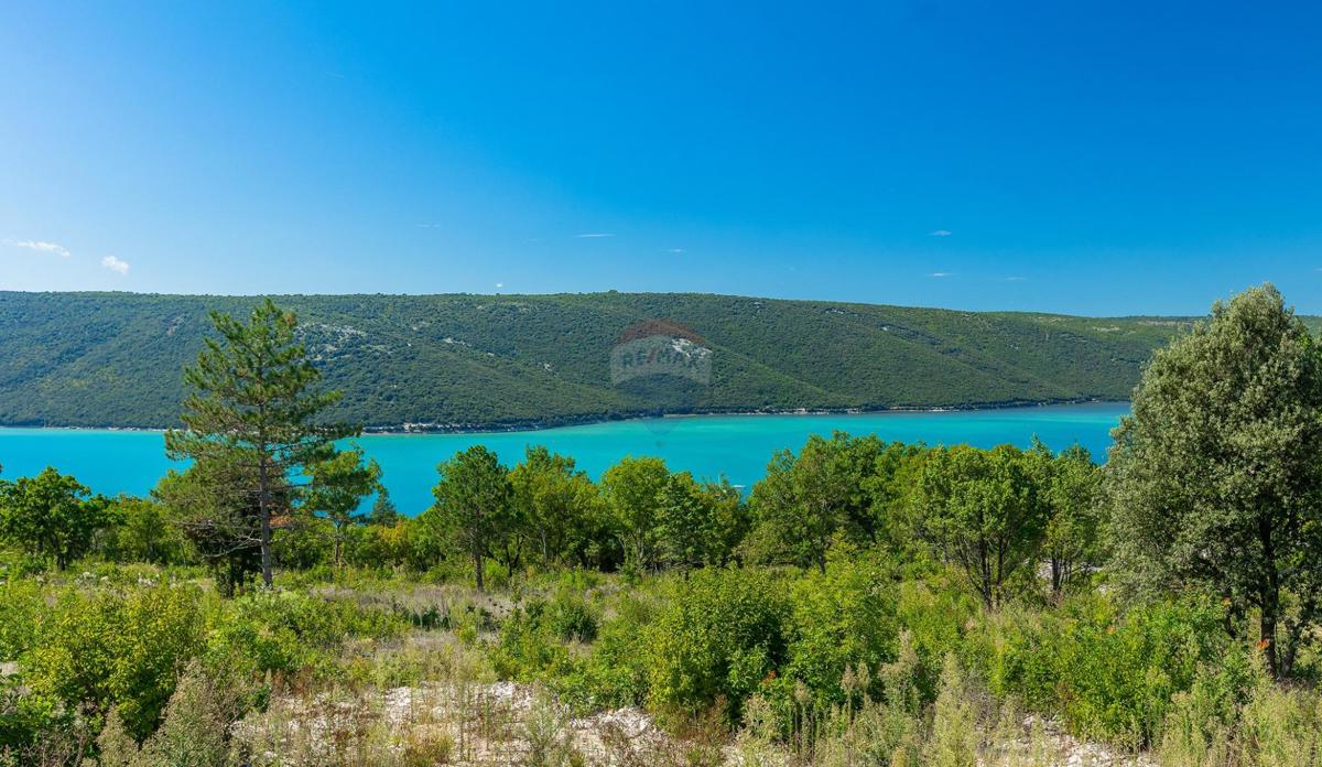 Terreno edificabile Trget, Raša, 8.683m2