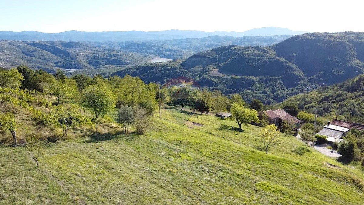 Terreno edificabile Zamask, Pazin - Okolica, 1.276m2