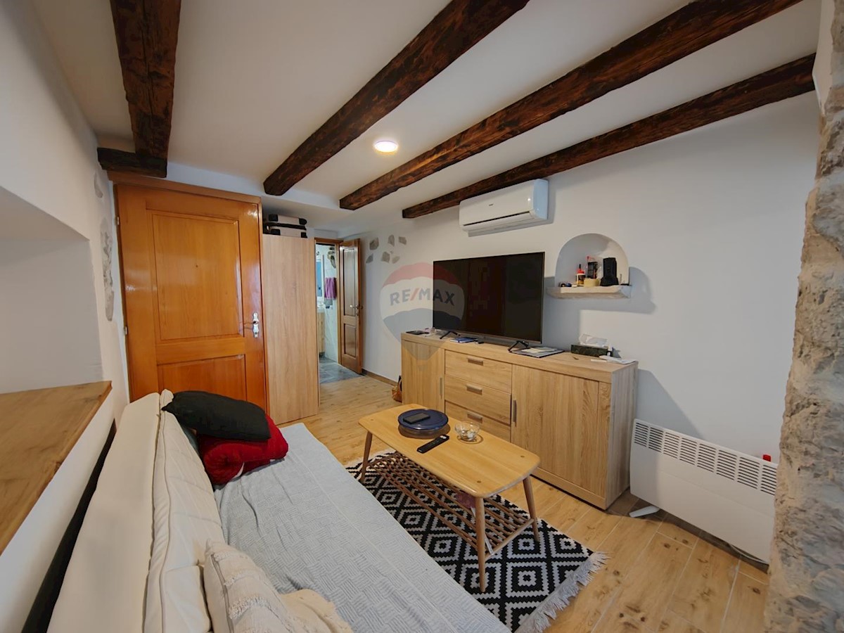 Casa Milovčići, Malinska-Dubašnica, 100m2