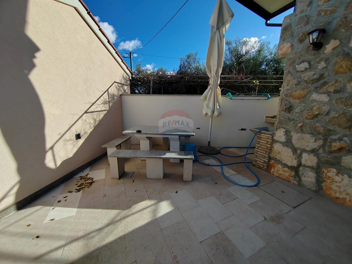 Casa Milovčići, Malinska-Dubašnica, 100m2