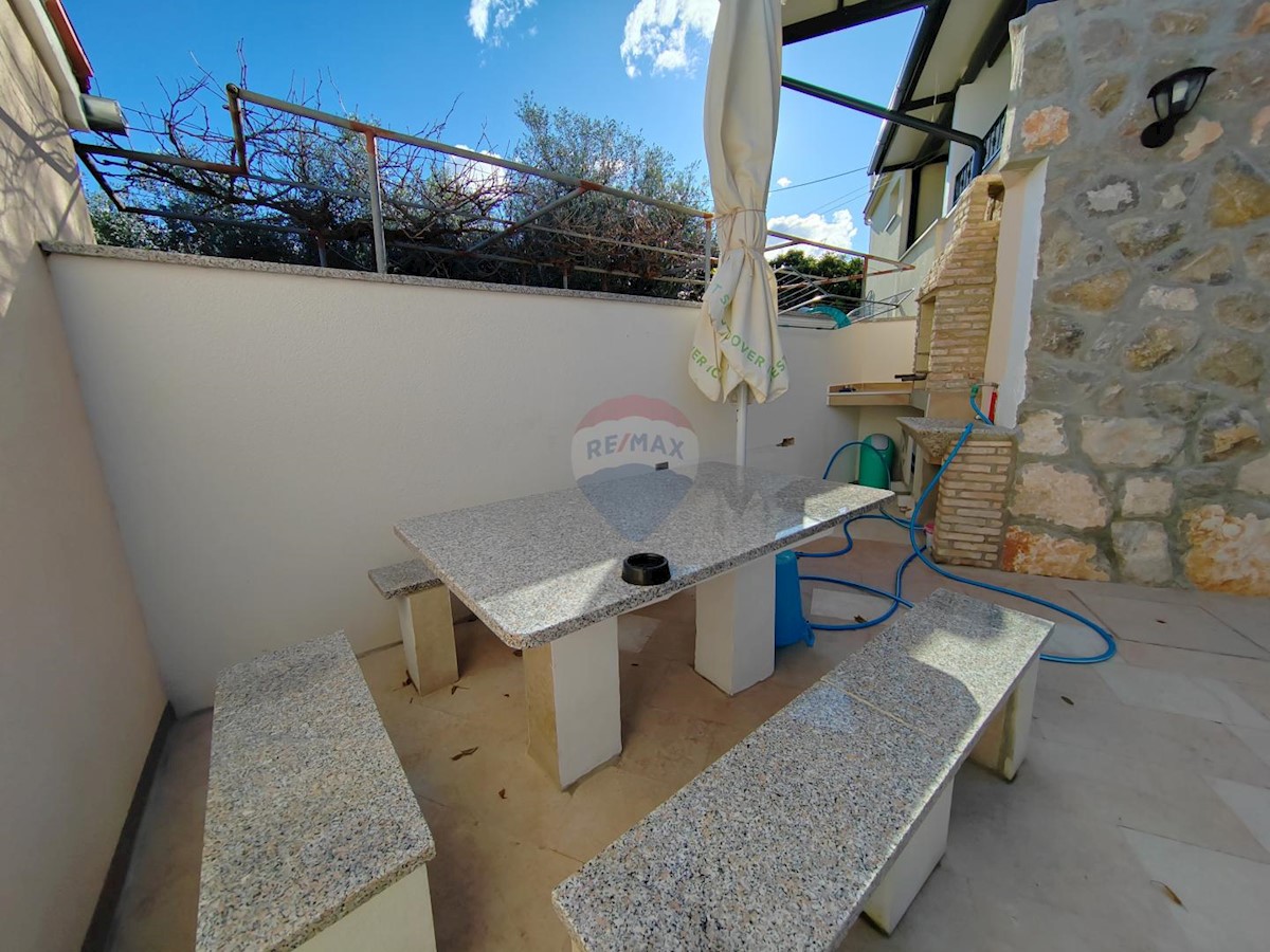 Casa Milovčići, Malinska-Dubašnica, 100m2