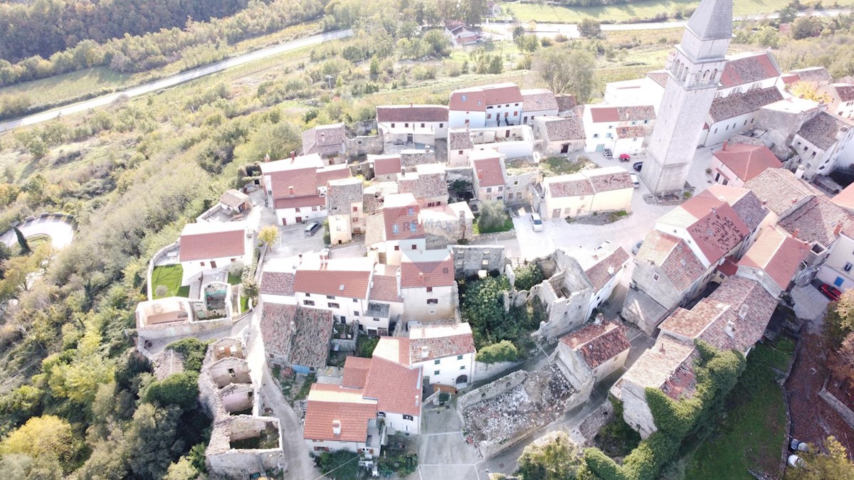 ISTRIA, PIĆAN - Old house 70 m2