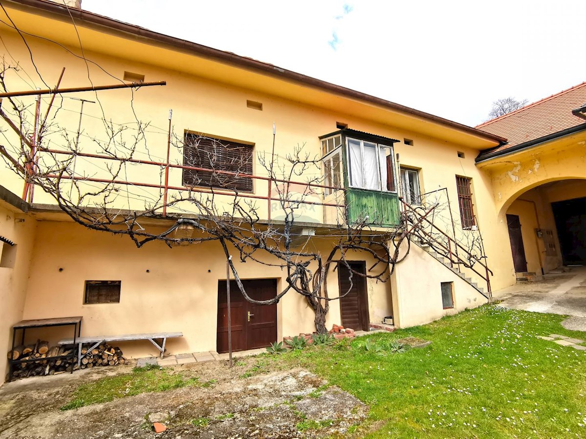 Villa Singola/Casa Vacanza Centar, Krapina, 393m2