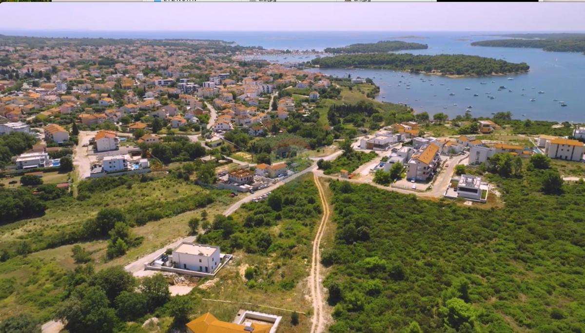 Terreno edificabile Medulin, 2.332m2