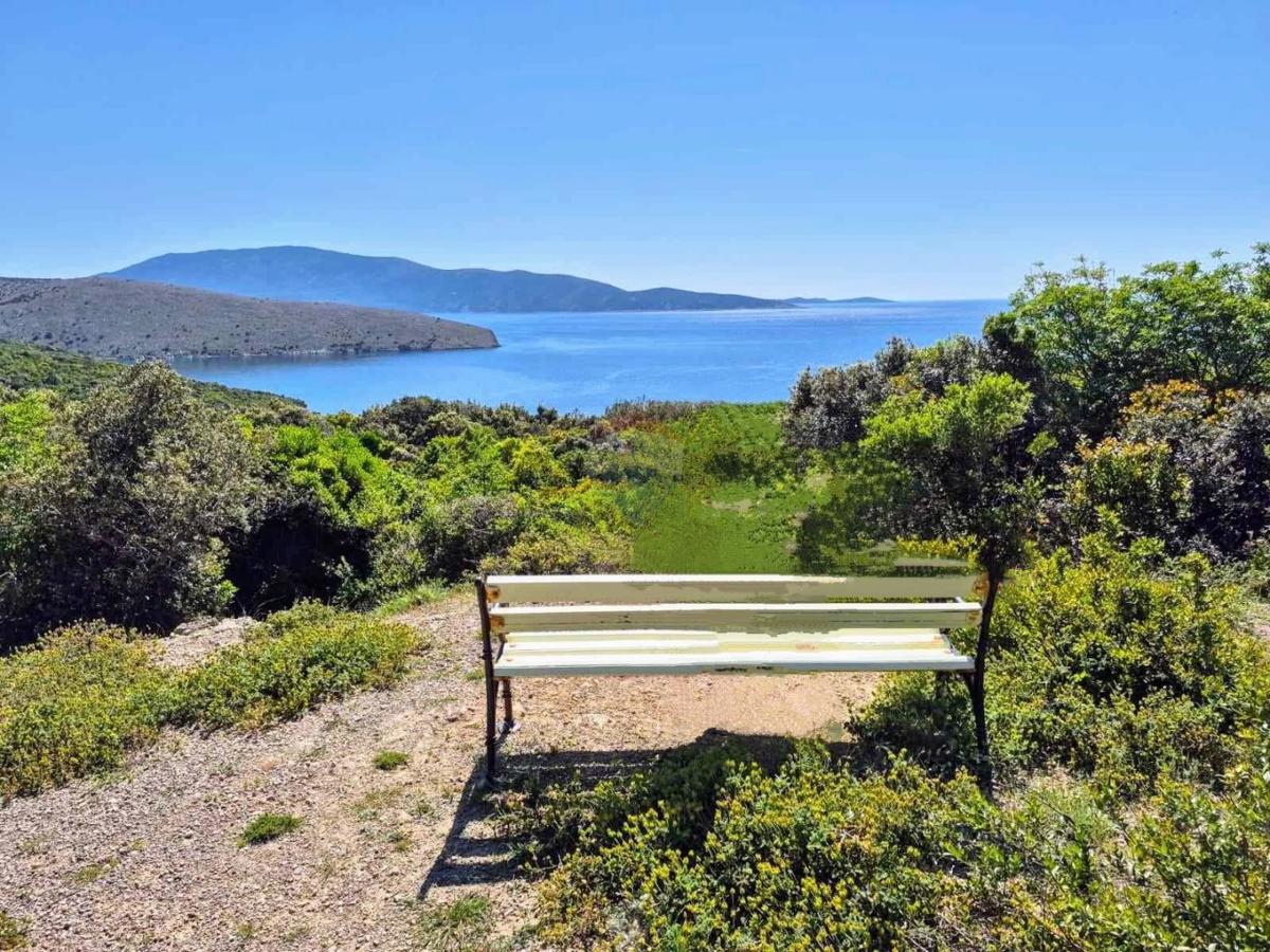 Terreno non edificabile Ustrine, Mali Lošinj, 1.446m2