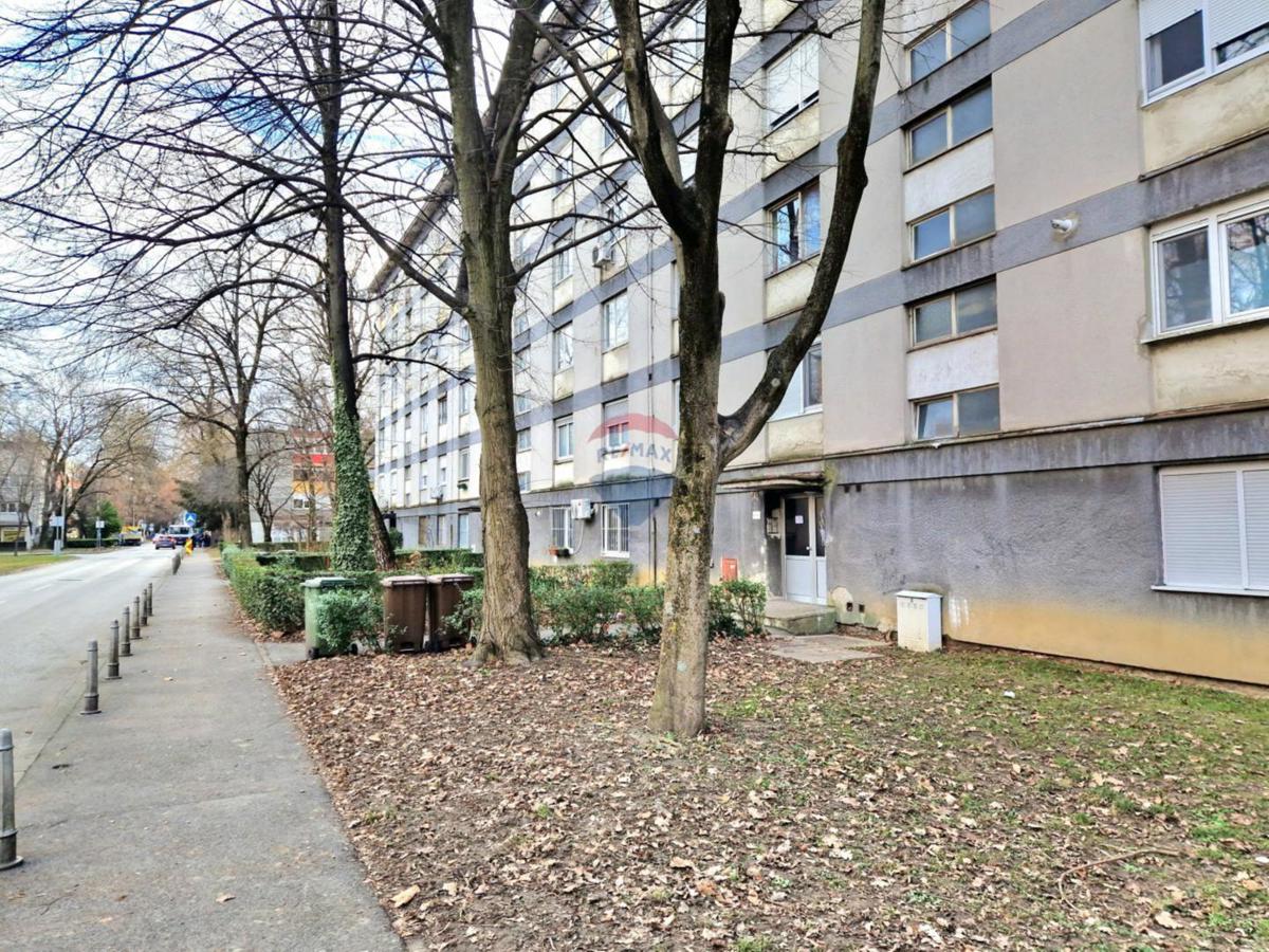 Appartamento Folnegovićevo naselje, Peščenica - Žitnjak, 50,66m2
