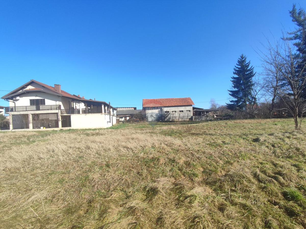 Terreno edificabile Duga Resa, 2.150m2