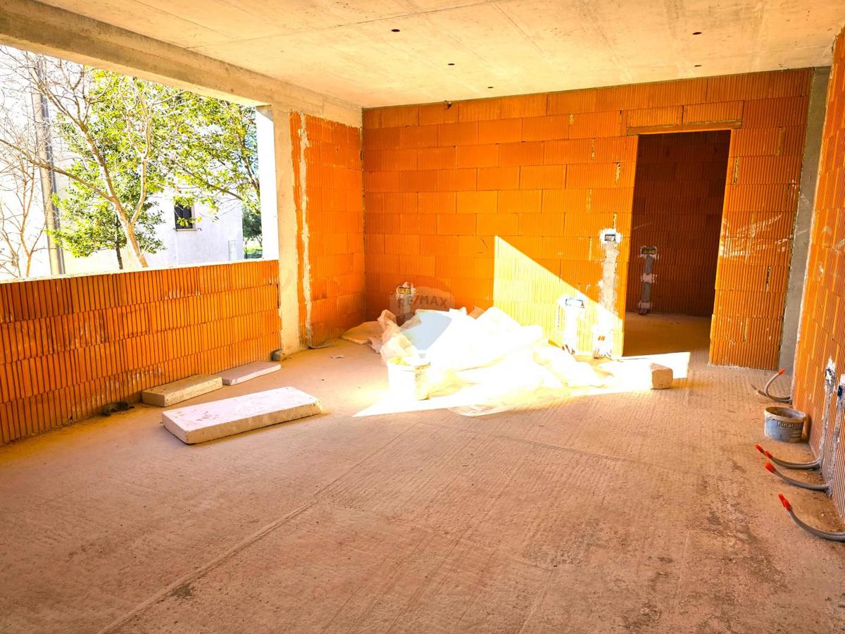 Istria, Rovinj - appartamento con due camere da letto in un nuovo edificio, centro, parcheggio, ripostiglio, vicino al mare