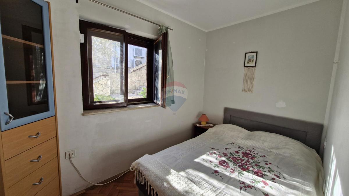 Istria, Krnički Porat – appartamento con due camere da letto e vista mare, vicino alla spiaggia