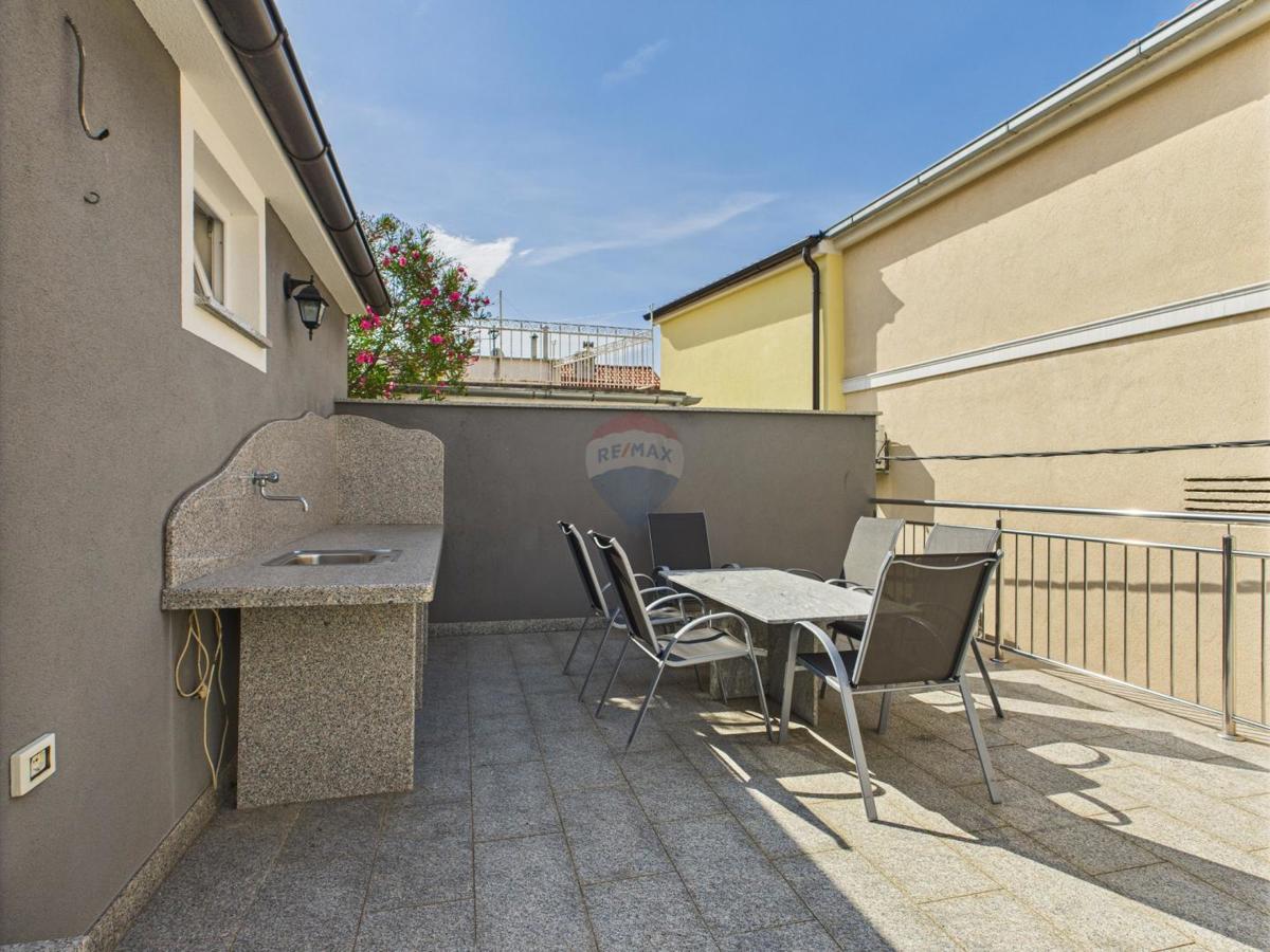 Crikvenica, Selce – casa con due appartamenti nel centro