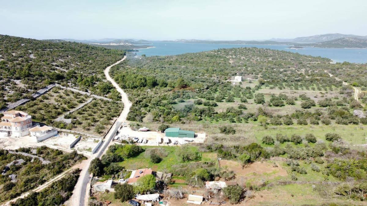 Terreno edificabile Tisno, 1.644m2