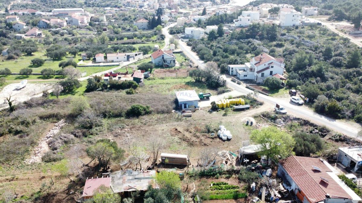 Terreno edificabile Tisno, 1.644m2