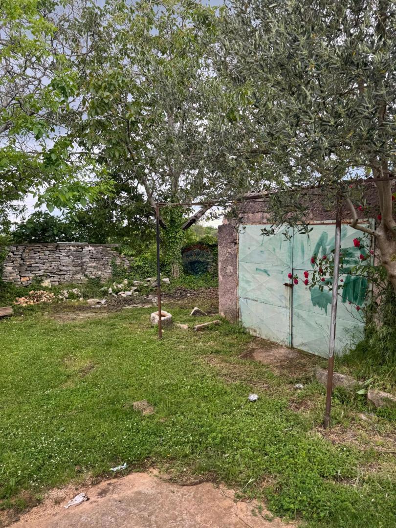 Terreno edificabile Svetvinčenat, 1.889m2