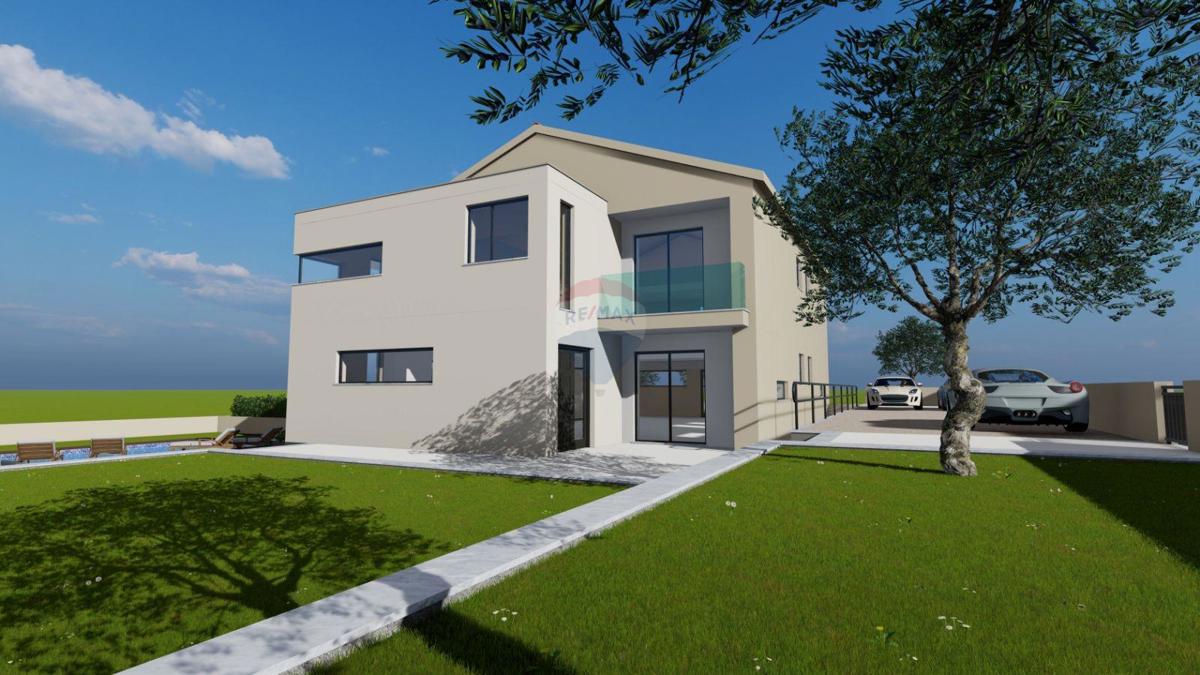 Casa con Ampio Giardino e Permesso di Costruzione, a Solo 1,5 km dal Mare