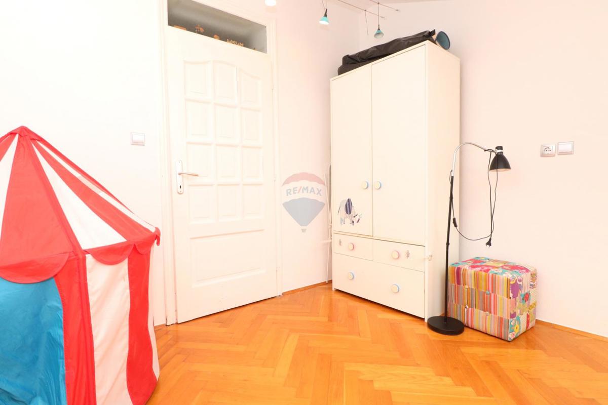 Appartamento Pantovčak, Gornji Grad - Medveščak, 86m2