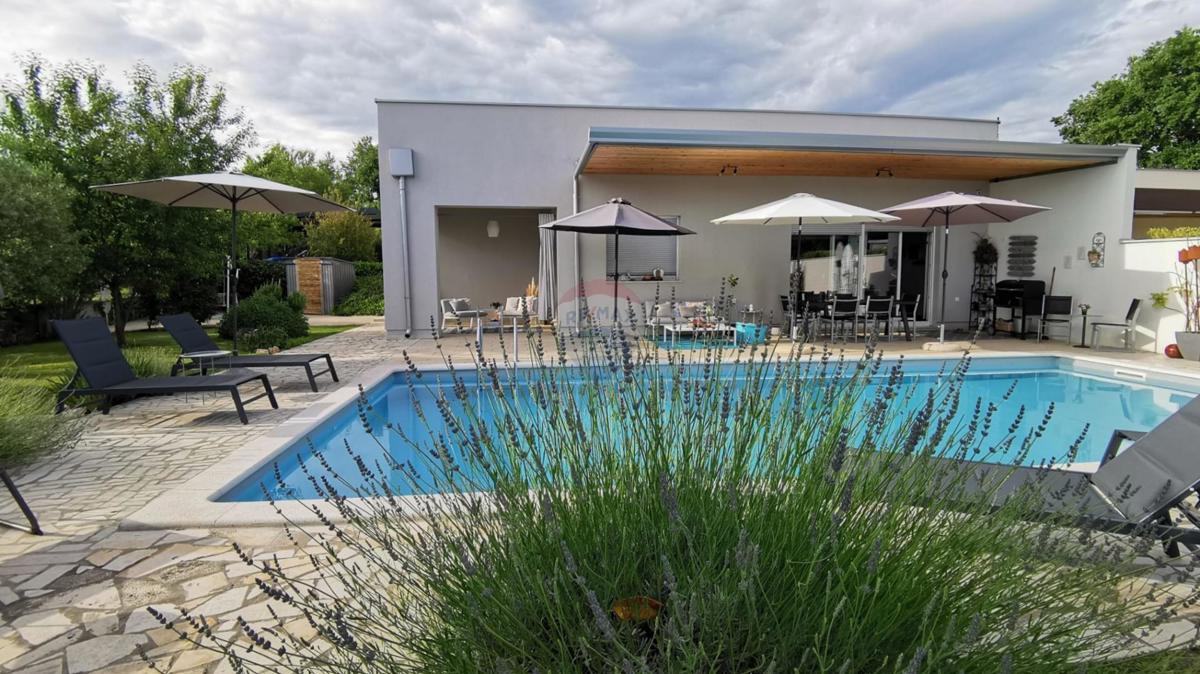 Casa Rovinjsko Selo, Rovinj, 143m2