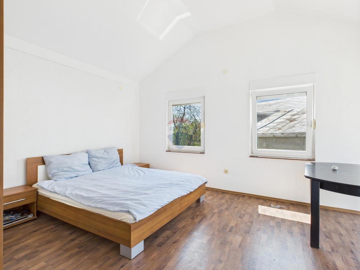 Crikvenica, Bribir – casa a schiera con garage