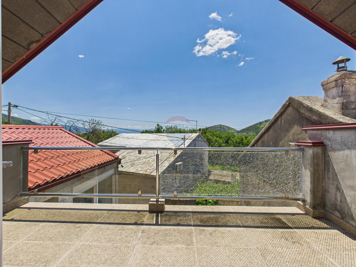 Crikvenica, Bribir – casa a schiera con garage