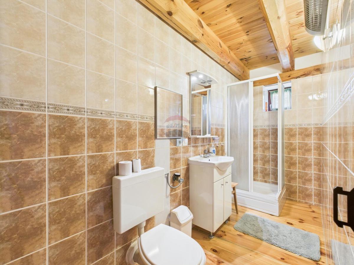 Crikvenica, Drivenik – casa con appartamenti per investimento