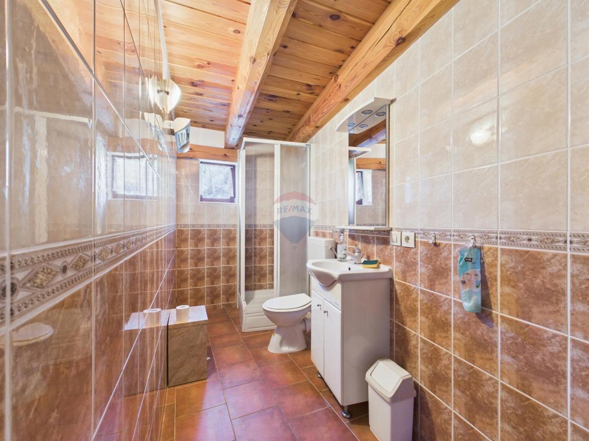 Crikvenica, Drivenik – casa con appartamenti per investimento