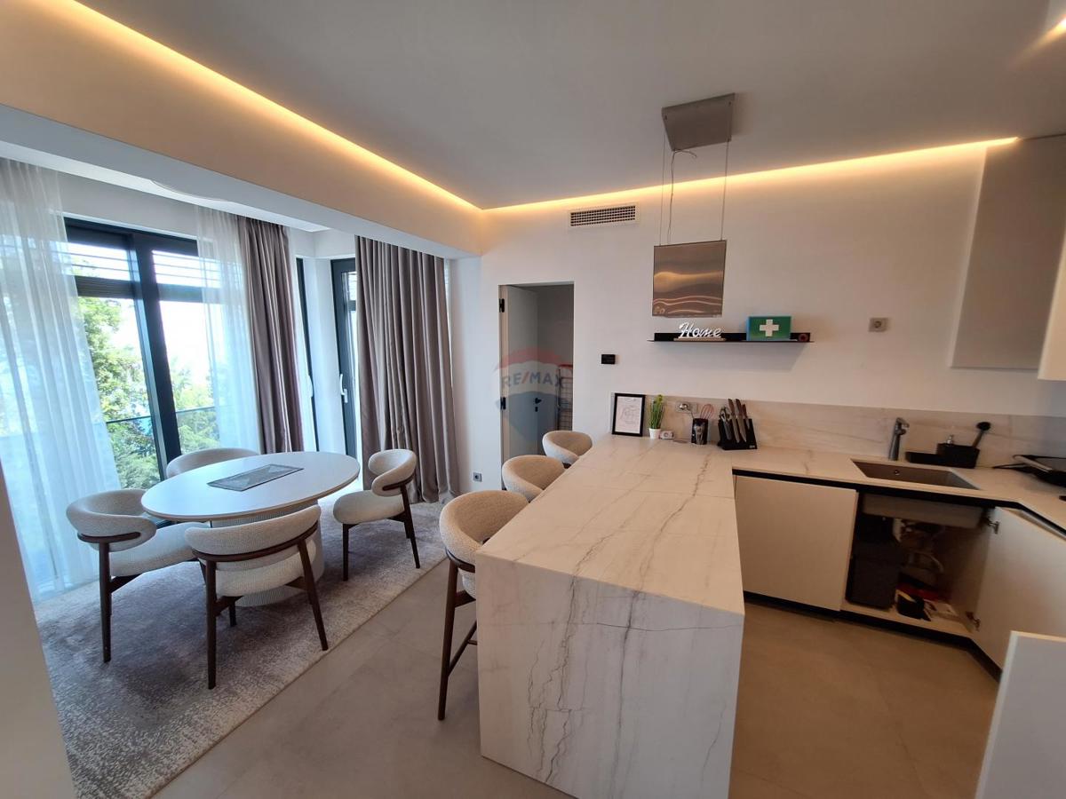 Appartamento Dobreć, Opatija - Okolica, 80m2