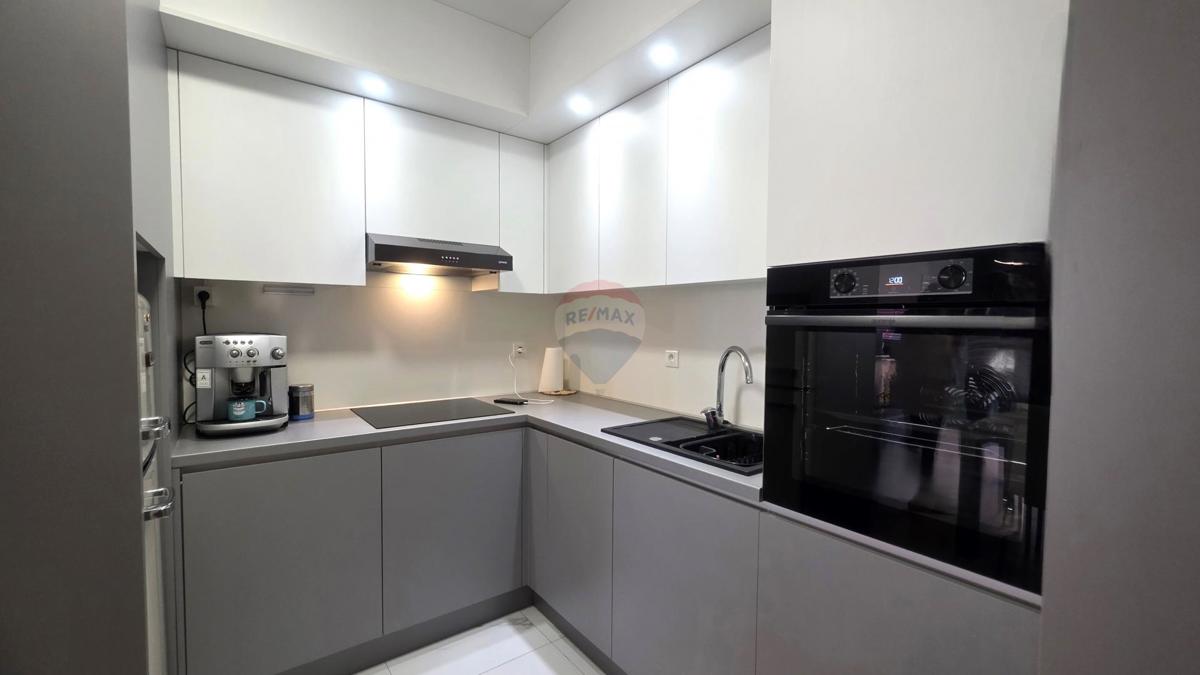 Istria,Umago-Appartamento di Lusso al Piano Terra