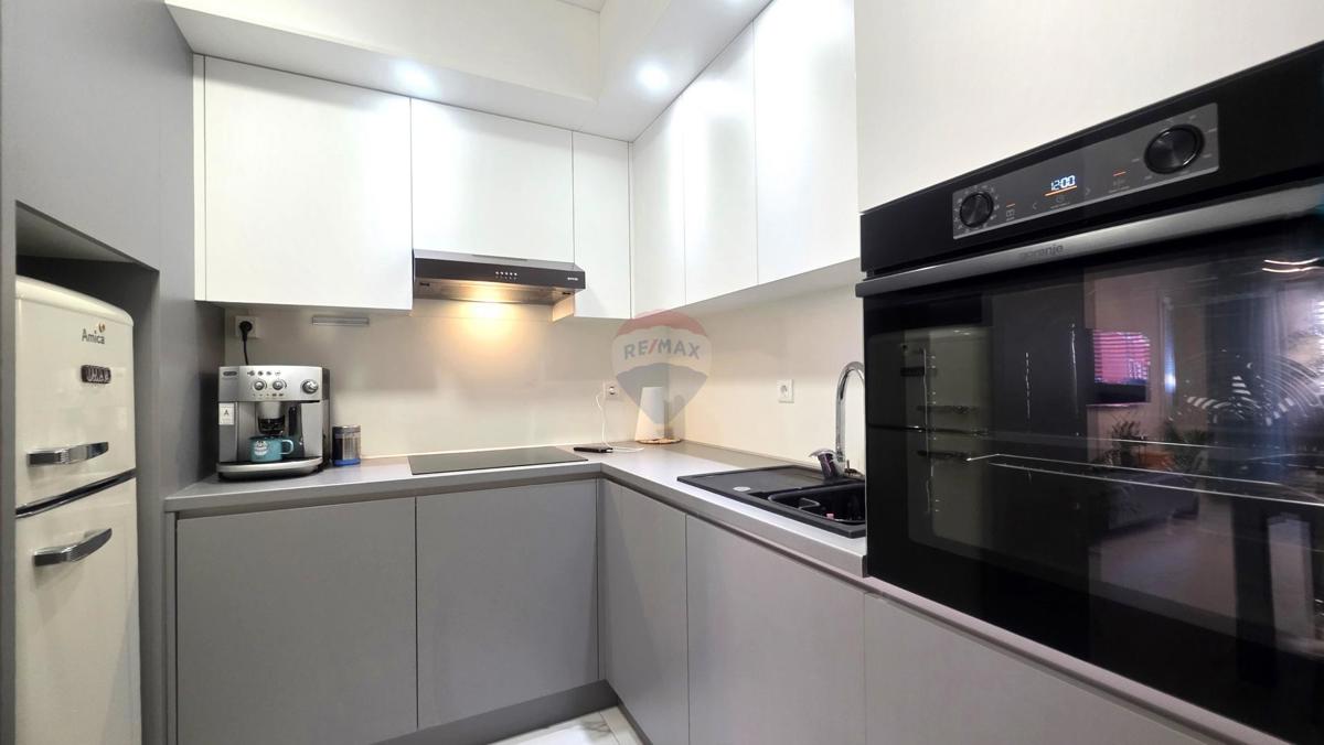 Istria,Umago-Appartamento di Lusso al Piano Terra