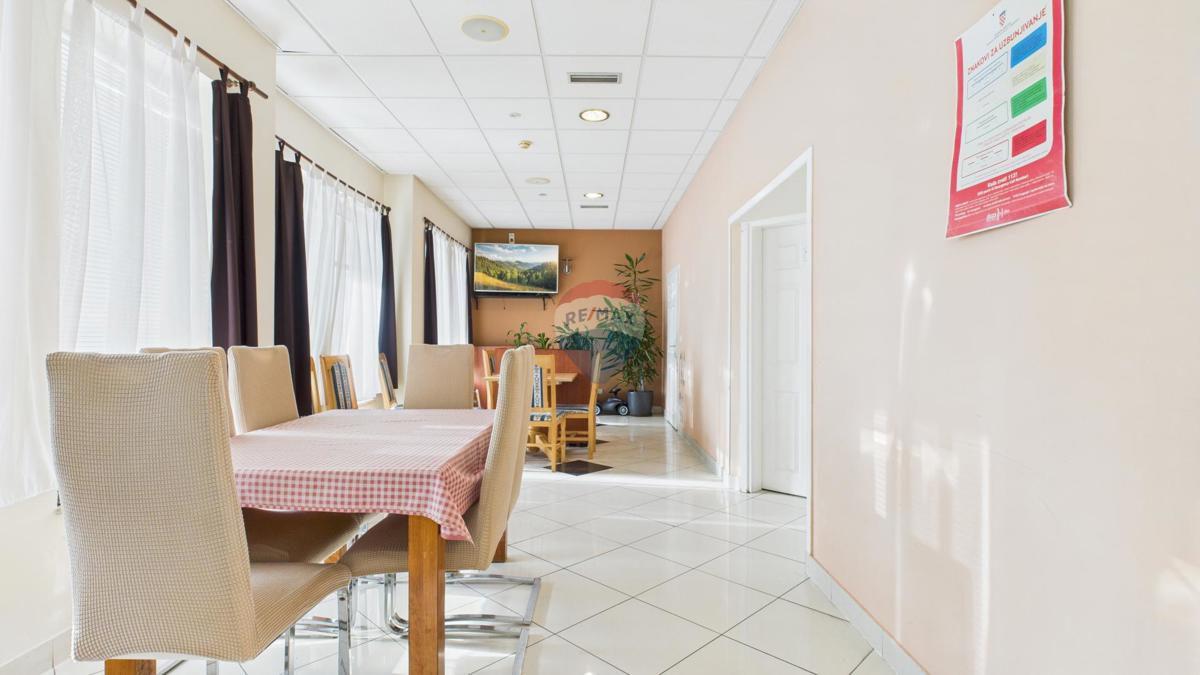 Attività commerciale Tuheljske Toplice, Tuhelj, 389,32m2