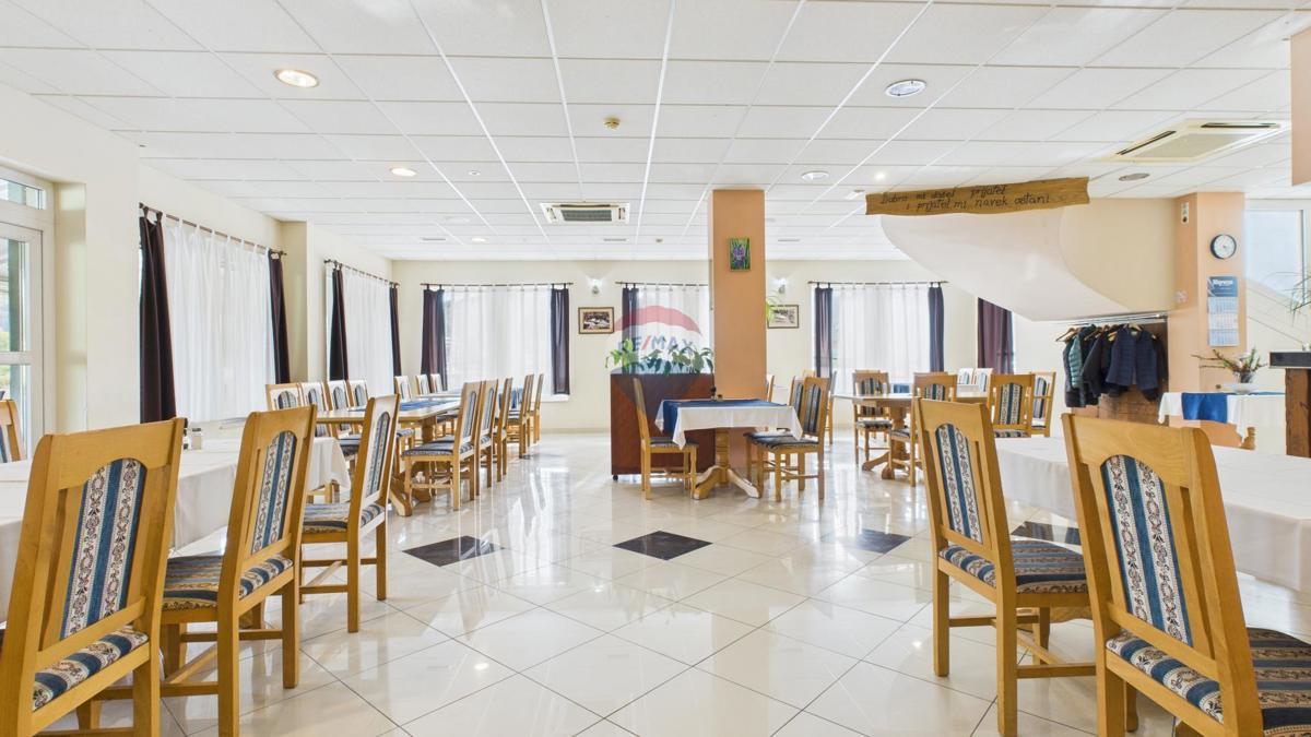 Attività commerciale Tuheljske Toplice, Tuhelj, 389,32m2