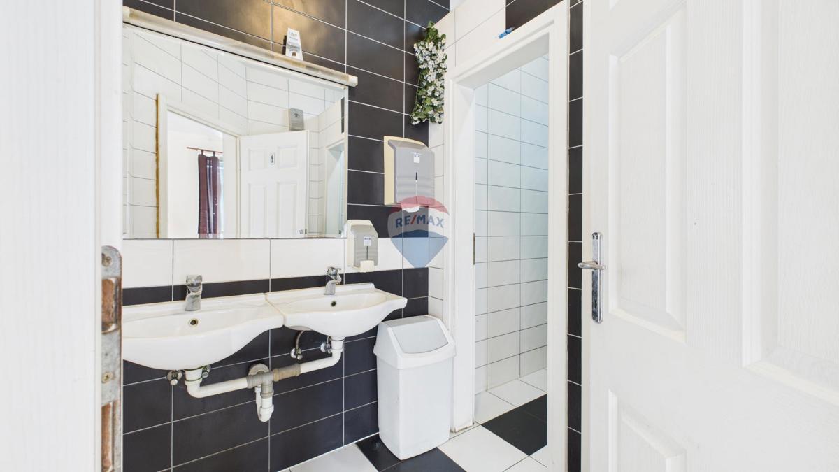 Attività commerciale Tuheljske Toplice, Tuhelj, 389,32m2