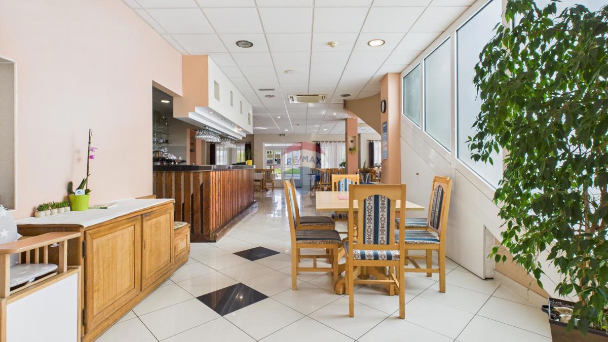 Attività commerciale Tuheljske Toplice, Tuhelj, 389,32m2