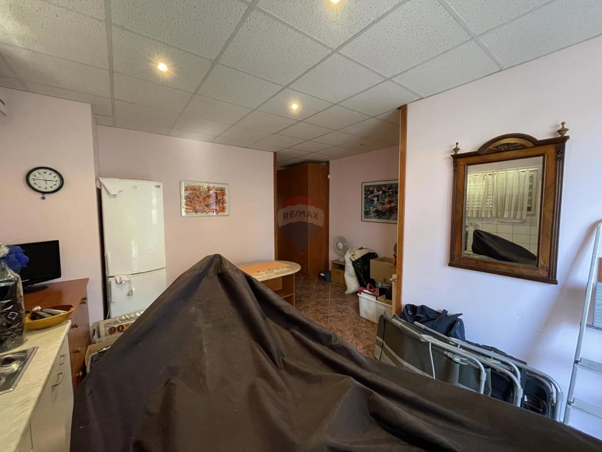 Novi Vinodolski, Bribir – casa con 2 appartamenti e terreno