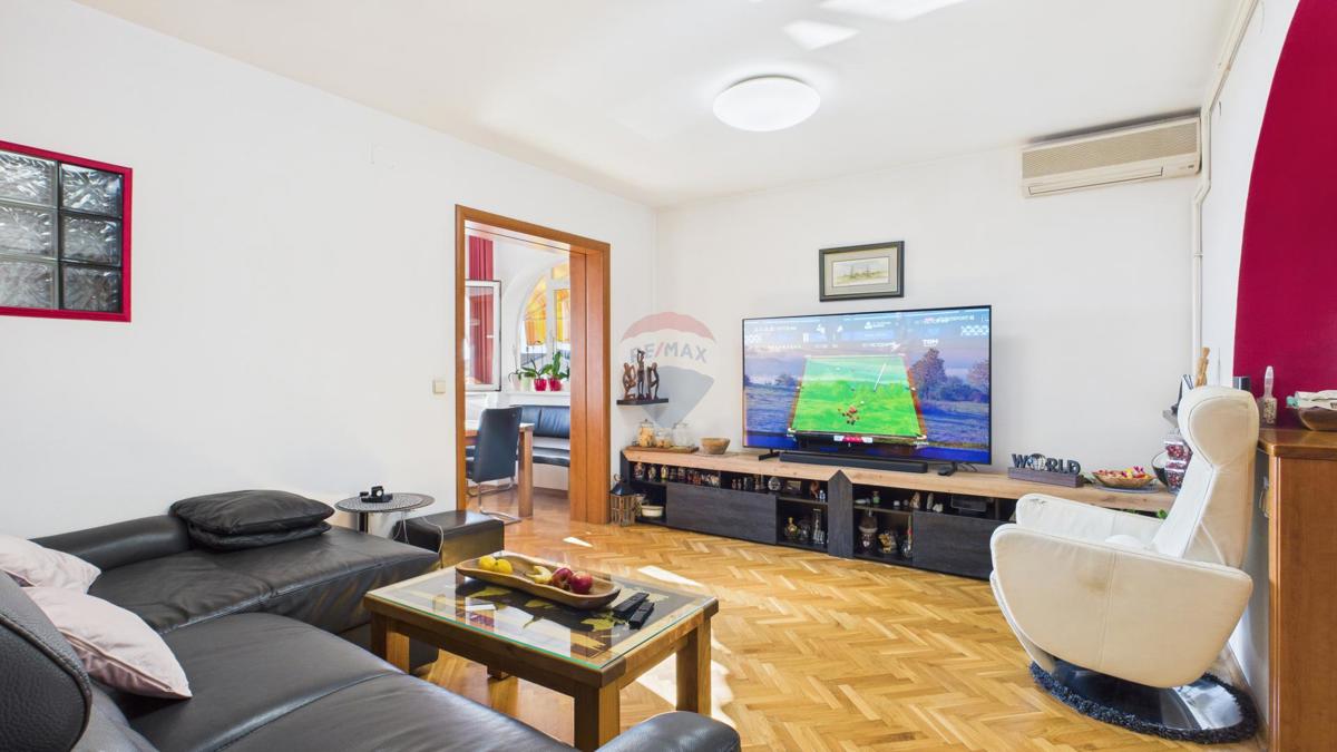 Crikvenica, Selce – raro trilocale con parcheggio